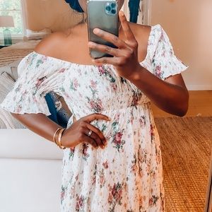 Vici| Smocked top mini floral dress